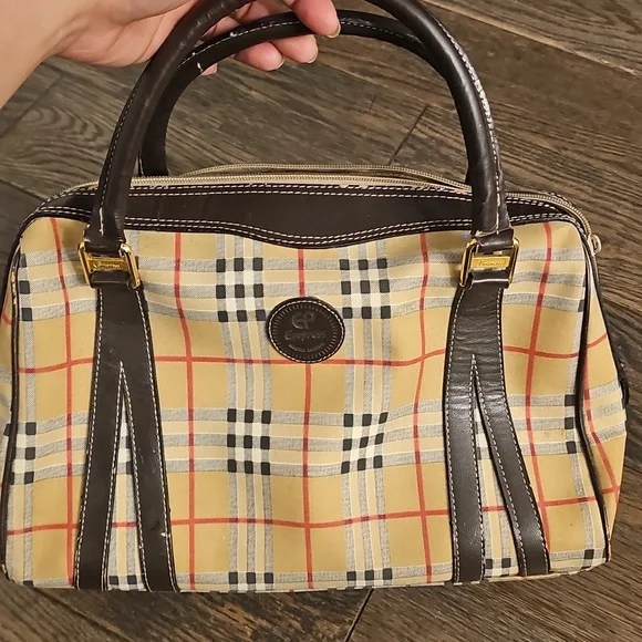 Designer Inspired Purse - Picture 2 of 16